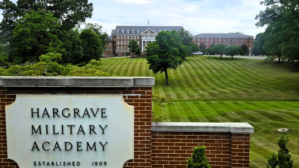 Hargrave Military Academy, Sosi